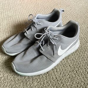 Nike Roshe Run, Size 11